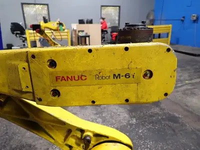 USED 2001 FANUC M6I