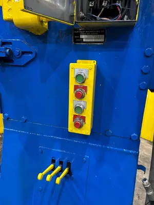 1/4" CAPACITY BLUE VALLEY MODEL #FLANGER-T-588 FLANGING MACHINE: YOBRO #24453