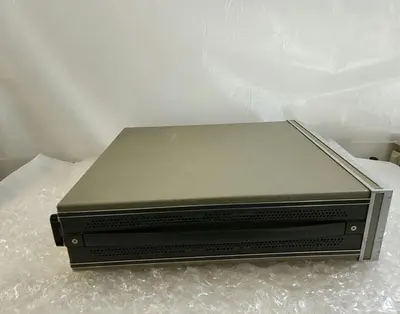 HEWLETT PACKARD 3335A SYNTHESIZER LEVEL GENERATOR