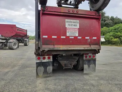 USED 2013 PETERBILT 365