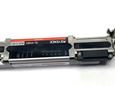 Used KEYENCE Safety Light Curtain Transmitter, 8 Optical Axes, 24VDC Light Curtains & Grids Michigan US | Maverick Industrial Sales #1454229