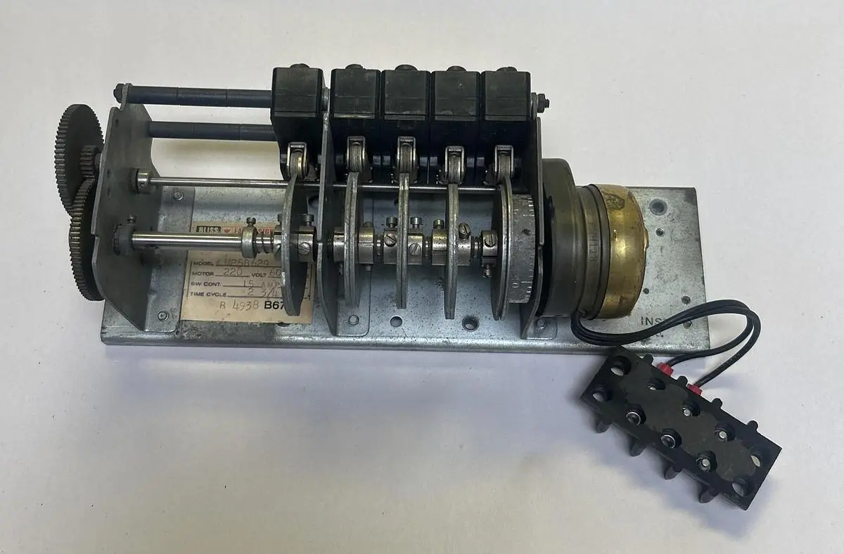 Used EAGLE SIGNAL MP5B629 Industrial Controls Ohio US | Surplus Asset Holdings #1244773