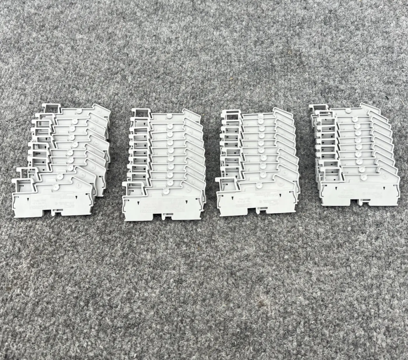 Used Phoenix Contact PT 2,5 Terminal Blocks California US | Davliegogo LLC #1707638