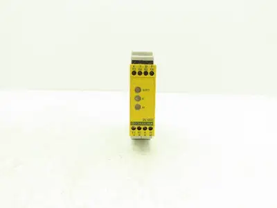 Schleicher SNZ 4052K Safety Relay 24VAC/24VDC 50/60Hz Response Time <50 ms