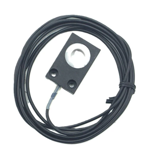 Keyence TH-305 Metal Passage Confirmation Sensor Head for Fine Metal Object Det [New]
