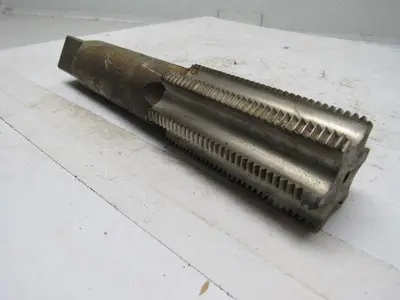Greenfield 1-15/16"-8 Bottom Tap 6 Flute HSS 4" Flute Length 10" OAL