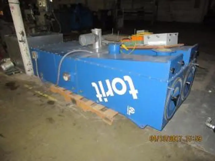 3442-550 Donaldson Torit T-2000 Fume Collector – With Hood & Blower – Welding Fume