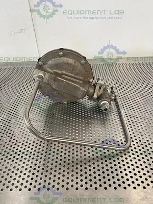 USED FISHER CONTROLS Y690AHM PRESSURE REDUCING REGULATOR