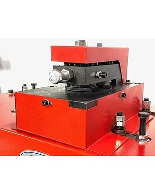 NEW GMC MACHINE TOOLS PL-18C