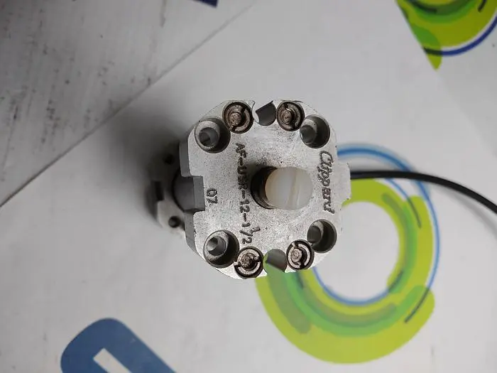 Used CLIPPARD AF-USR-12-1 Cylinders | SMT Resource #488035