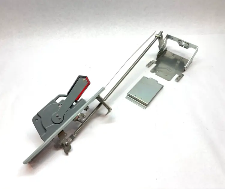 Used ALLEN-BRADLEY DISCONNECT HANDLE AND MECHANISM Electrical Boxes | Maverick Industrial Sales #1120025
