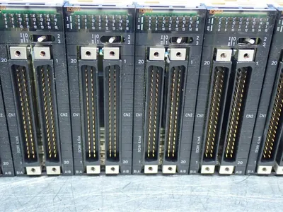 USED OMRON CJ1WID261