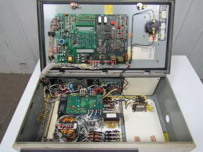 Veearc/Super 7000 SCE431H1E1X 3HP Motor Controller Adjustable Frequency Drive
