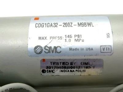 NEW SMC CDG1GA32-200Z-M9BWL PNEUMATIC CYLINDER CDG1GA32200ZM9BWL