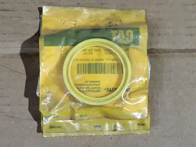 NEW CATERPILLAR 5P-8843