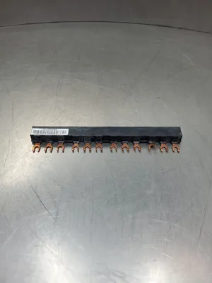 Schneider Electric GV2G445 Motor Contactor Terminal Connector Module. 4E-2