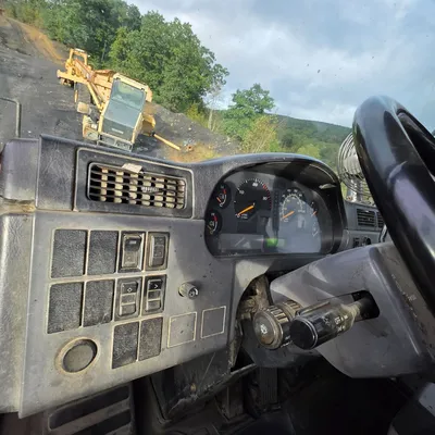 2006 KOMATSU HM400-1L Articulating Dump Trucks | Iron Listing (42)