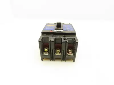 Mitsubishi NF100-SS No Fuse Circuit Breaker 30 Amp 3 Pole 660V Lot of 4