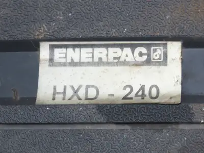 Enerpac HXD-240 Hydraulic Torque Wrench 3-1/8" to 5" Hex Drive 17850 Ft-Lbs