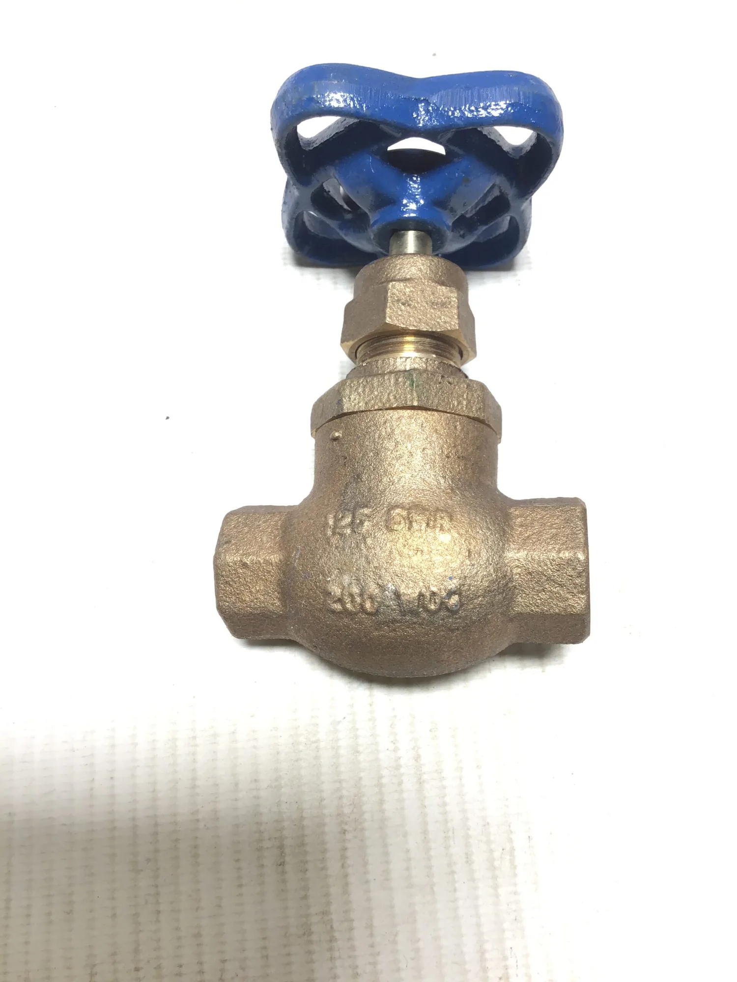 Nibco T-211-Y 1/8 in Bronze Globe Valve PTFE Disc, Threaded Ends 039923624642