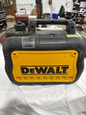 DeWalt DXGNI2200 Inverter Generator