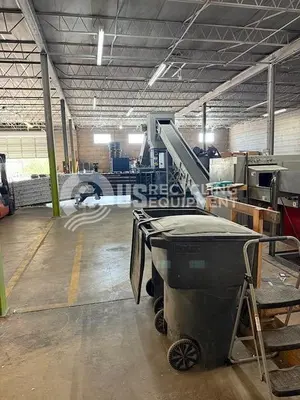 USED AMERICAN BALER 10647 AUTO TIE HORIZONTAL