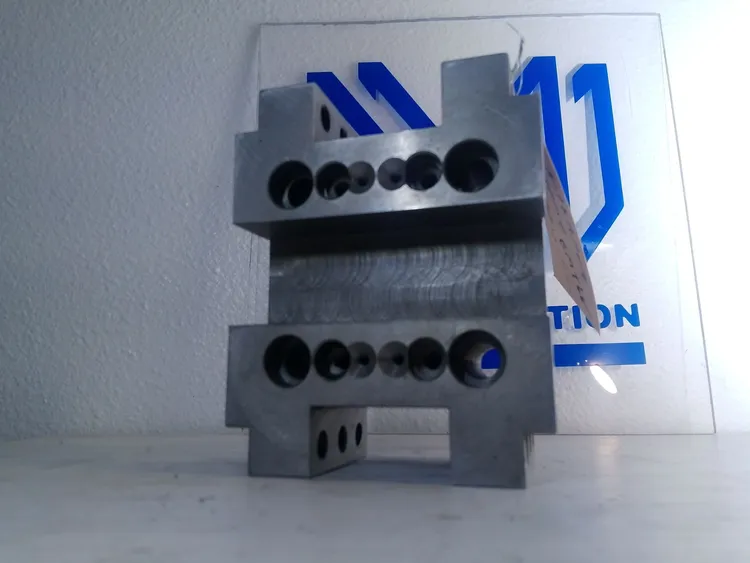 Used UNBRANDED TW20 Tool Holders | MachineStation #947094
