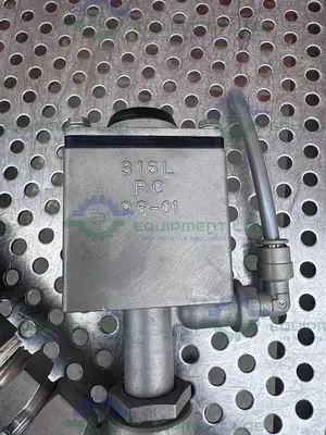 USED GEMU 540/15/D59405-1 PNEUMATIC VALVE ACTUATOR W/ 1/2" NPT FITTING