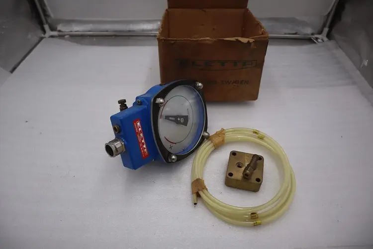 Used _UNKNOWN_ _UNKNOWN_ Flowmeters Pennsylvania US | Global Equipment International, LLC #1434843