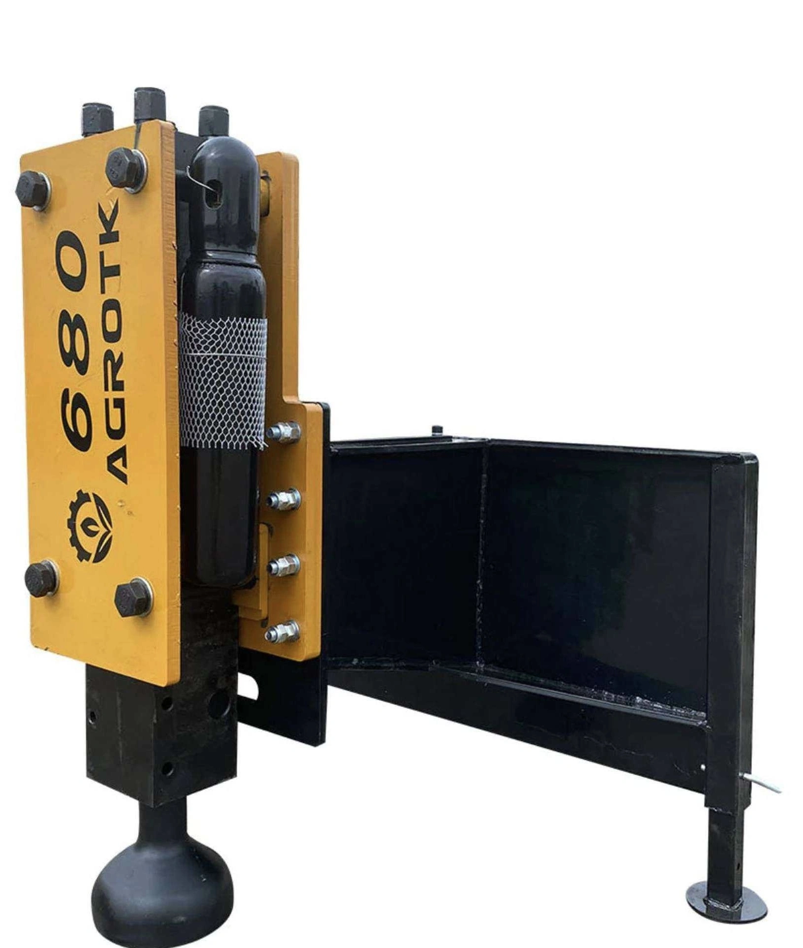 Used AGT PD680-PZ POST DRIVER SKID STEER ATTACHMENT Post Drivers Michigan US | Miedema Asset Management Group #1477171