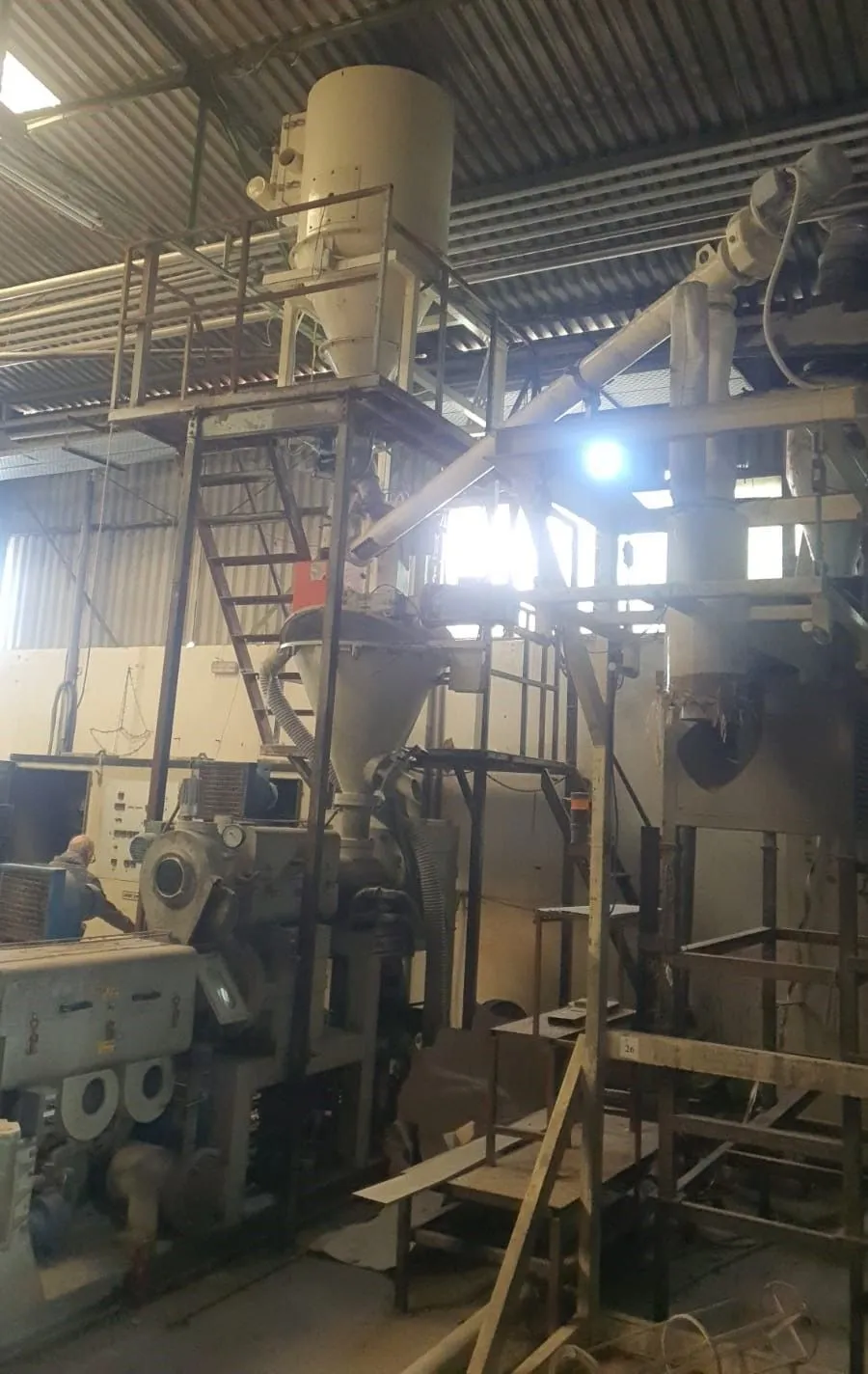USED 2000 COLINES 750 kg/hour