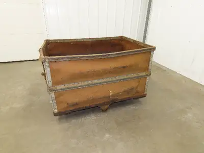 Used INSULFAB PLASTICS _UNKNOWN_ Bins Indiana US | Arrow Industrial #1368090