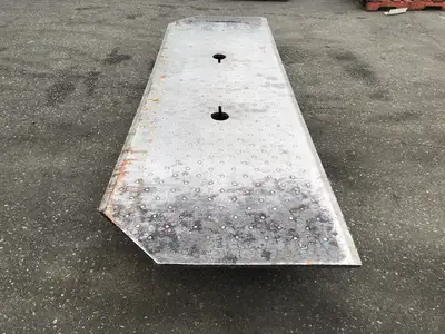 117" x 37" Metal Ramp