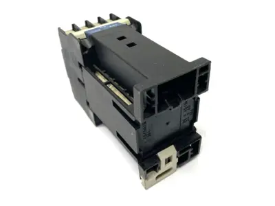USED TELEMECANIQUE CONTACTOR 3-PHASE 600V 25A