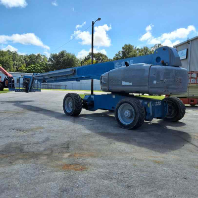 USED 2014 Genie S-125