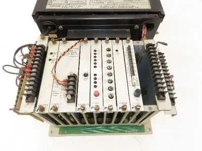 Reliance Electric 801429-21RC MaxPak Plus DC Drive 3Ph 480v In 240vDC 105A 30Hp
