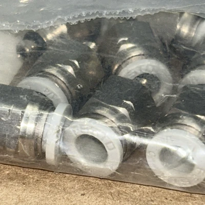 NEW Festo QB-10-32-UNF-1/4-U