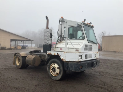 USED 2008 OTTAWA 4X2 YARD SPOTTER