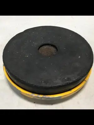 USED METAL FABRICATOR LEVELING PAD