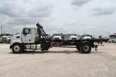 New | in-Stock 2027 MACK MD7 Rolloff Trucks Texas US | Roll Off Truck World #1491891
