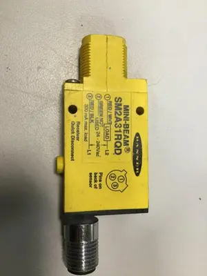 USED BANNER ENGINEERING SM2A31RQD