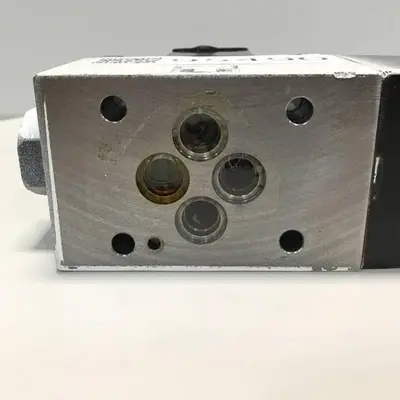 USED VICKERS DG4V32AMP7H750