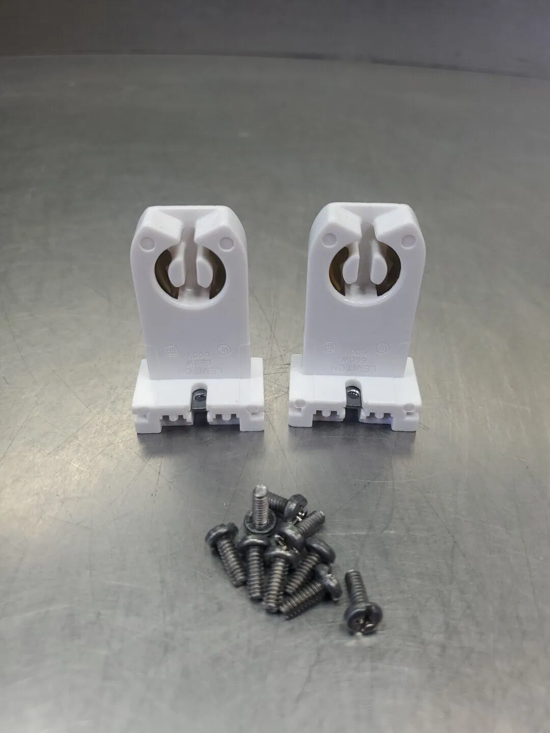 Leviton G41GGYJQ Fluorescent Bulb Mounting Terminal Set w/screw. 5E-29