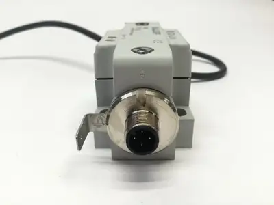 New | in-Stock Balluff BIS00E0 Input / Output Modules Michigan US | Maverick Industrial Sales #1398131