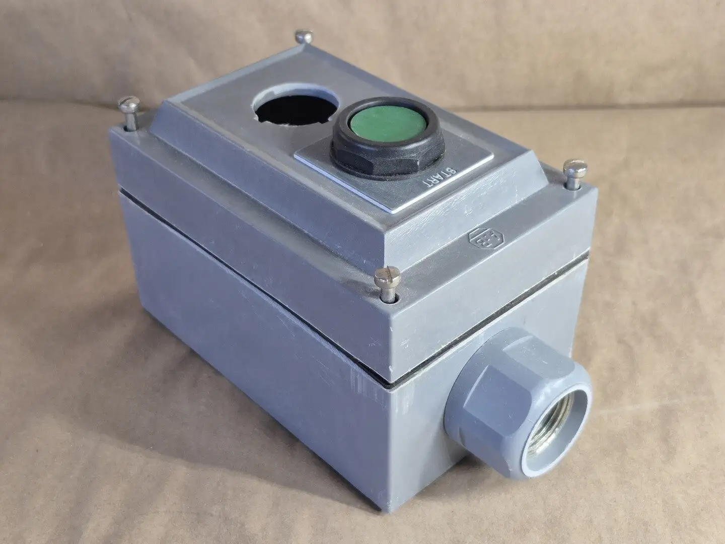 NEW ALLEN-BRADLEY 800H-2HZ4R