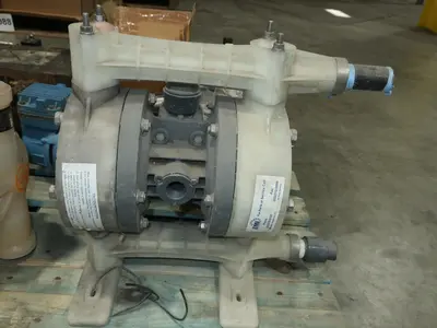 2 PALLETS OF ASSORTED PUMPS