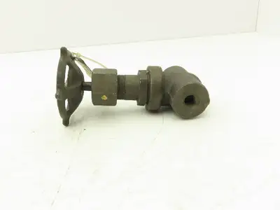 Henry Vogt Mach 9871T Globe Valve 1/4 NPT 5000PSI Forged Steel Rising Stem