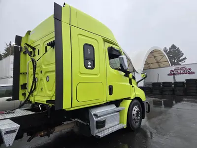 Used 2022 FREIGHTLINER CASCADIA 116 Conventional trucks California US | Ben Kaplan Equipment #1419683