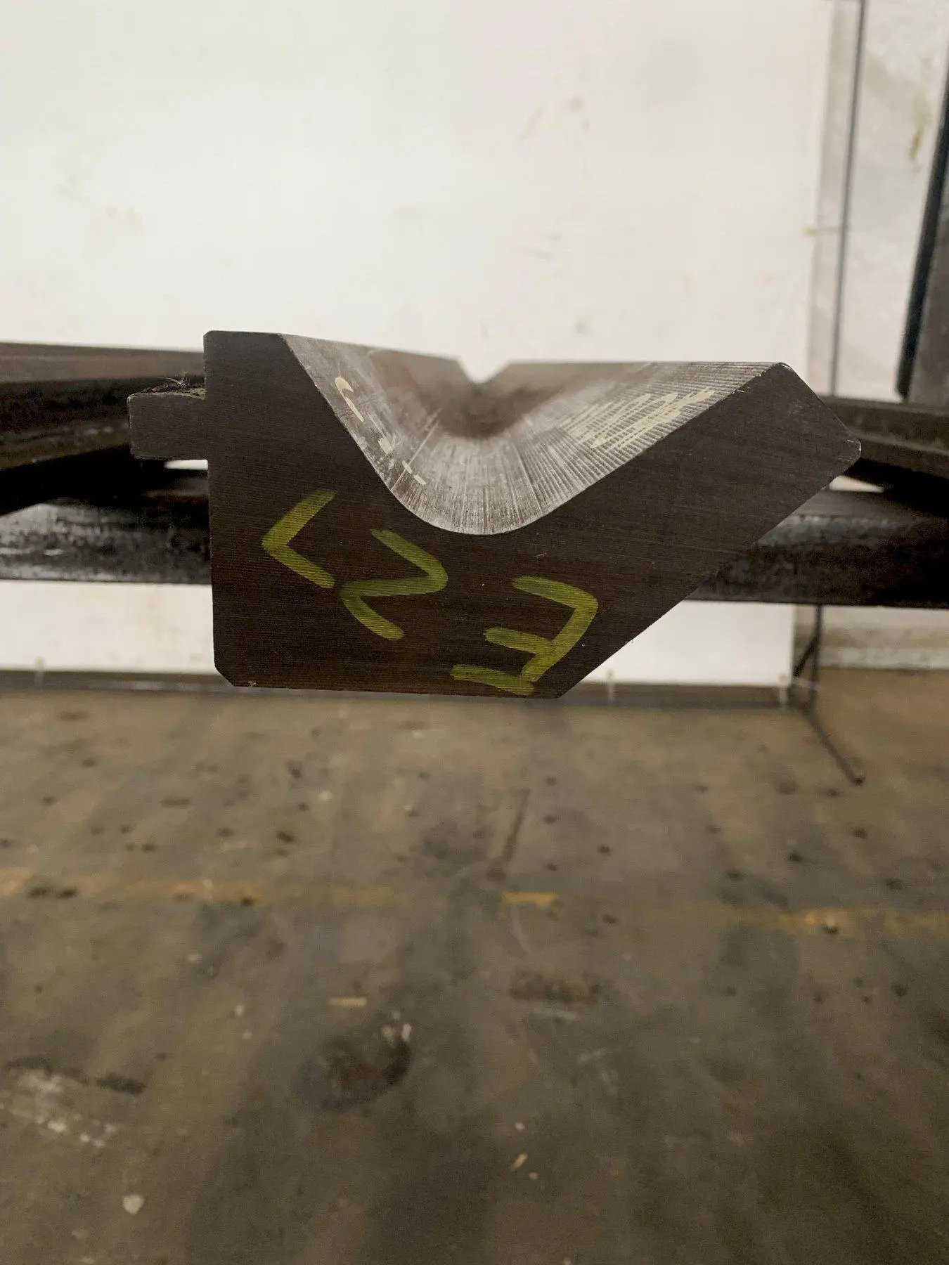 5'7"(67") PRESS BRAKE TOP GOOSE NECK MALE DIE. STOCK # 0876624