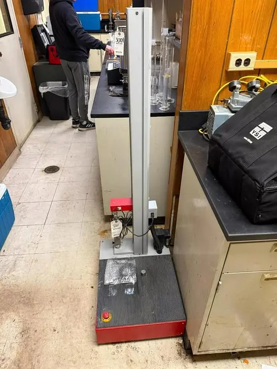 Used TESTOMETRIC M250-2.5CT Tensile & Compression Testers Pennsylvania US | Global Equipment International, LLC #760220